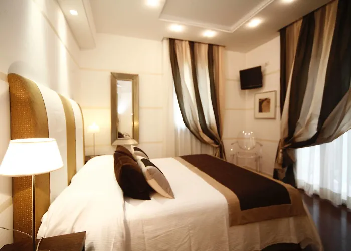 Lungomare Otel 4*