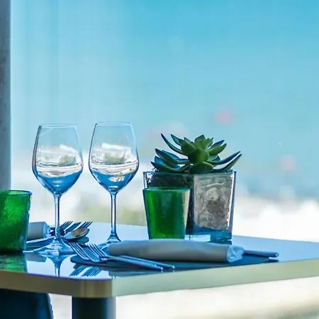 룬고마레 호텔 4*