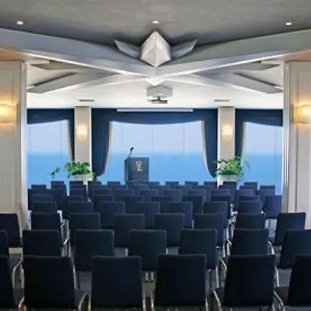 Lungomare Hotel 4*