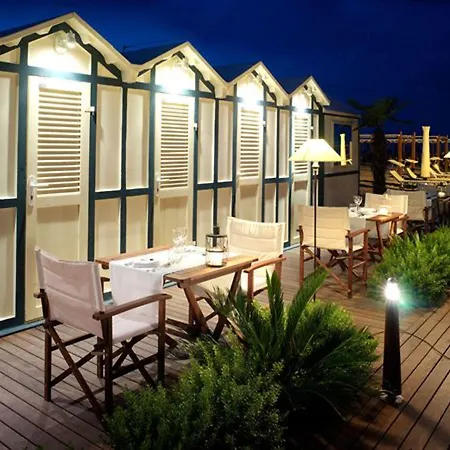 Отель Lungomare Риччоне